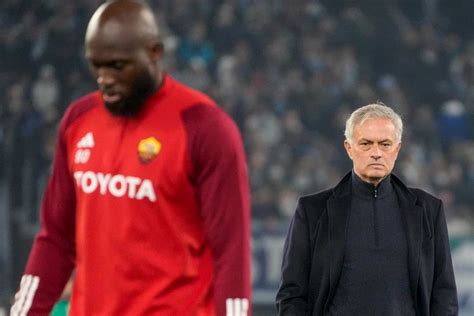 Addio Mourinho E Ribaltone Immediato Lukaku Richiamato In Inghilterra