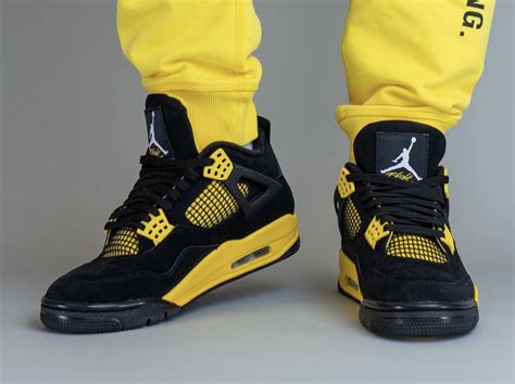 Air Jordan 4 Thunder 2023 Release Date DH6927-017 | SBD