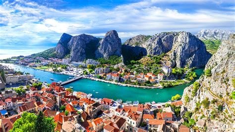 Omiš Hotels from ₹ 1,887/night | Compare Best Hotels in Omiš - KAYAK