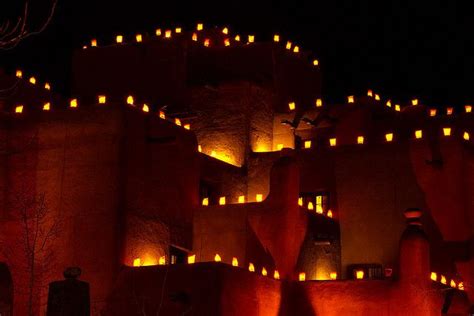 santa fe luminaria photos | Luminarias, Adobe Architecture, Santa Fe ...