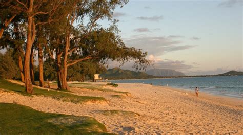 Waimanalo Beach in Waimanalo - Tours and Activities | Expedia.ca