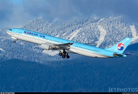 HL8027 Airbus A330 323 Korean Air Chung Kwok JetPhotos