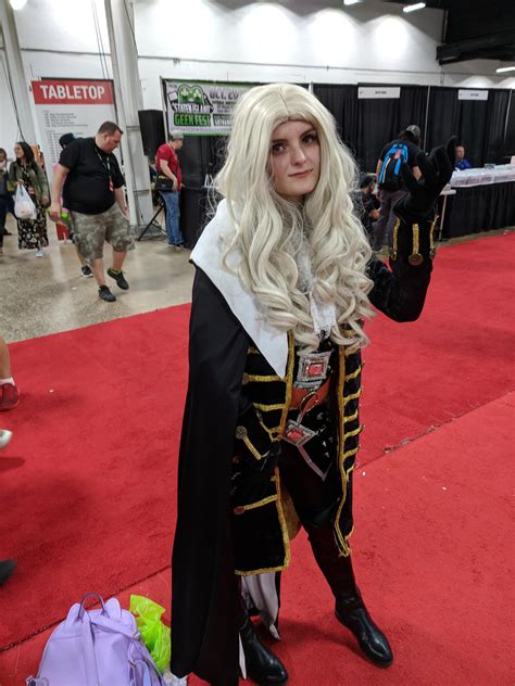 Alucard Castlevania Netflix Cosplay Netflix greenlights castlevania season 3