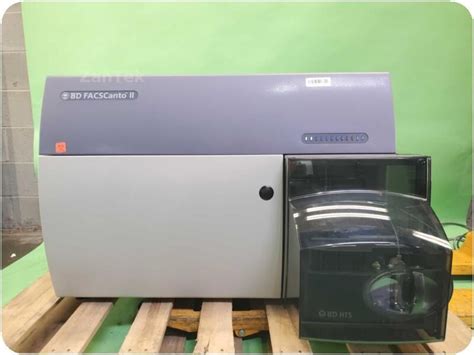 Used BD BIOSCIENCES FACSCanto II Flow Cytomerter BD FACSCanto II