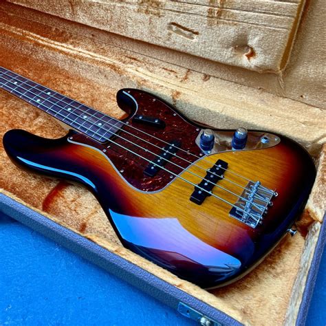 Fender American Vintage 62 Jazz Bass Avri62 2 Stack Knob 3 Tone