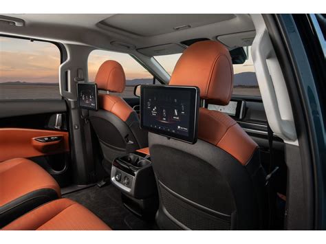 2023 Kia Carnival: 91 Interior Photos | U.S. News