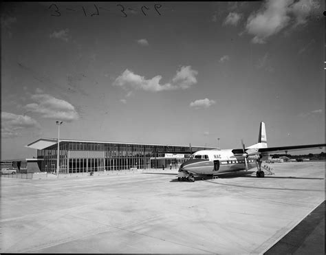 Hamilton Airport - Hamilton Libraries