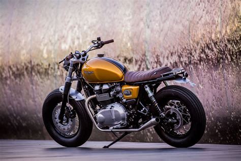 Racing Cafè Triumph Thruxton 900 by Down Out Cafè Racers