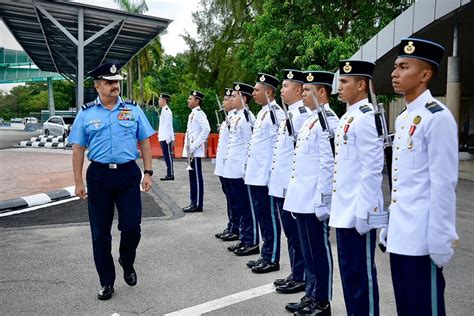 Lawatan Kerja Rasmi Air Chief Marshal Vr Chaudhari Chief Of The Air