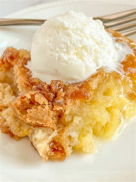 Pineapple Dump Cake Cobbler She S Not Cookin