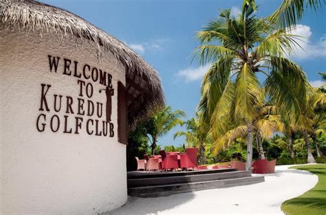 Le Golf Aux Maldives Le Blog De L Agence De Voyages OnParOu