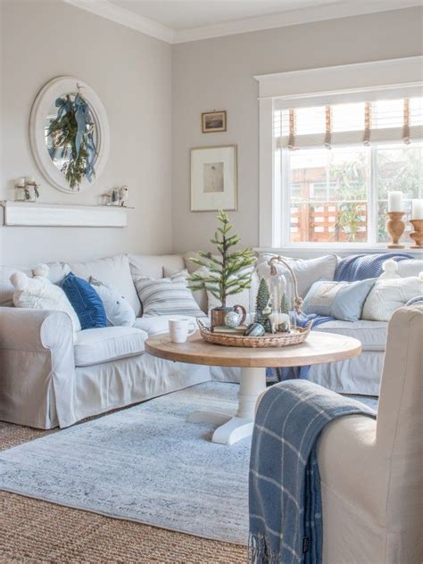 Cozy And Natural Christmas Living Room Saw Nail And Paint Christmas