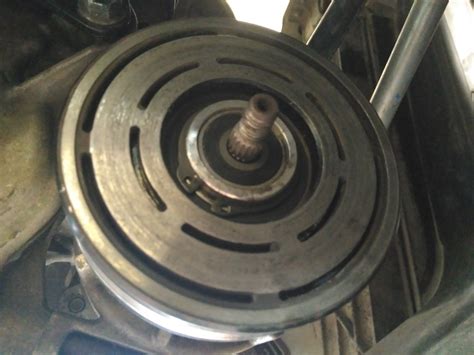 Подшипник муфты кондиционера. — Suzuki Swift (3G), 1,2 л, 2011 года ...