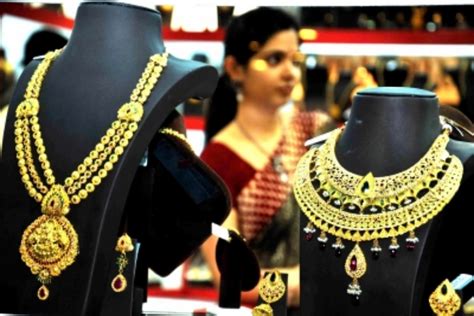 Gold Price Today 23 February 2022 सोने चांदी के भावों में गिरावट