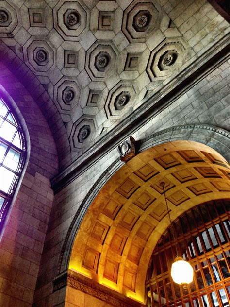 Union Station (Toronto) | Toronto architecture, Toronto ontario canada ...