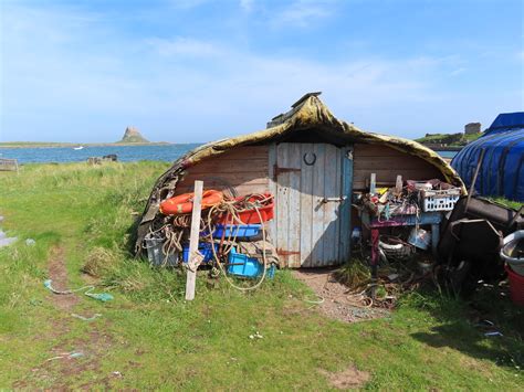 Seahouses To Lindesfarne By Boat Lindesfarne Terracotta Buff Flickr