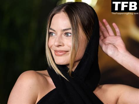 Margot Robbie Sexy Photos Sexy Youtubers