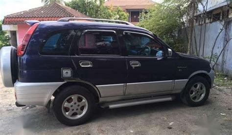 Mobil Warna Ungu Metalik Maen Mobil