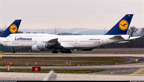 D Abyd Lufthansa Boeing Photo By Sebastian Kissel Id