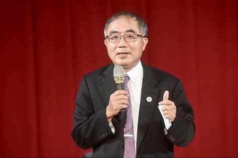 新校長陳文章提8大治校方針 盼成為「世界的台灣大學」 上報 焦點