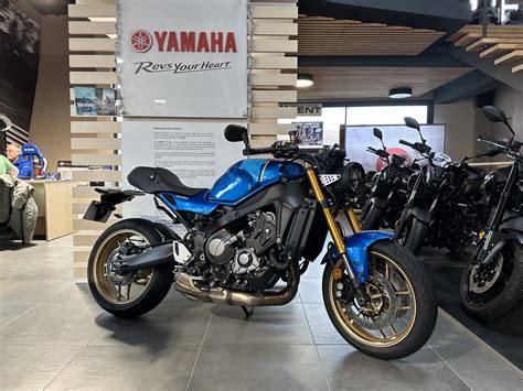 YAMAHA XSR 900 ABS 2023 900 Cm3 Moto Roadster 140 Km Bleu 64600