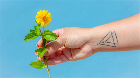 Tattoos and Pain: How Much Tattoos Hurt for Each Body Part | Allure