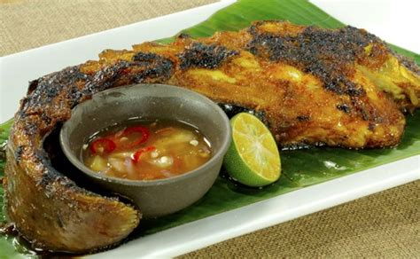 Ikan bakar or skate is a lovely, meaty fish that takes on spices and ...