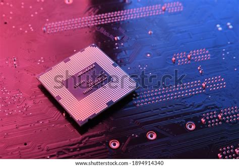 Computer Cpu Processor Chip On Circuit Stock Photo 1894914340 ...