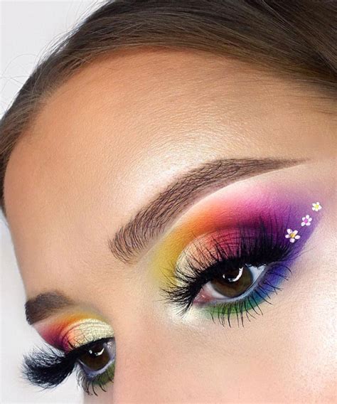 Exotic Makeup Looks For A Summer Escape Tropical Sunset Hue Flowers