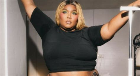 Lizzo Dopo La Denuncia Per Molestie Perde Oltre 200 Mila Follower In