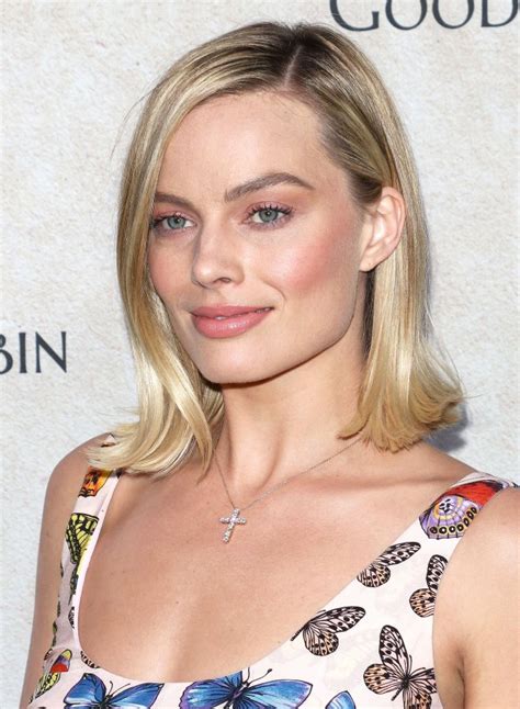 Margot Robbie Reveals Cheekbone Makeup Beauty Secret