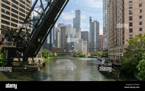 Chicago skyline, Illinois, USA Stock Photo - Alamy