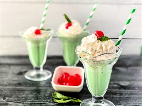 Best Classic Copycat Shamrock Shakes Recipe