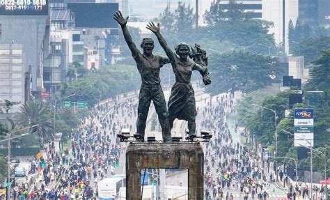 Cfd Kembali Dibuka Warga Padati Kawasan Sudirman Thamrin Welfare