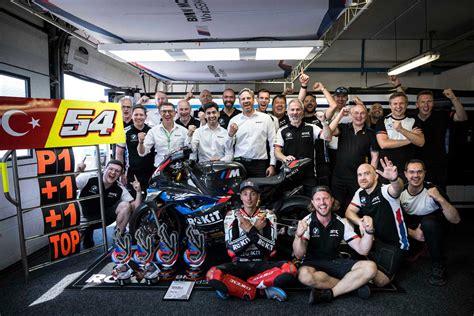 Pole Position And Three Wins Historic Weekend For Bmw Motorrad