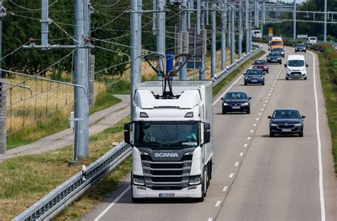 Oberleitungs Lkw im Murgtal Testlauf für den Güterverkehr der Zukunft