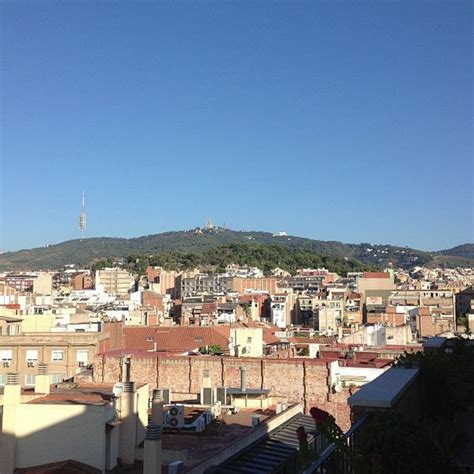 Plaza De La Torre Sarrià Sant Gervasi Barcelona Catalunya