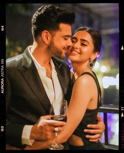 Karan Kundra And Tejasswi Prakash Bollywood Actress Hot Cute Couple