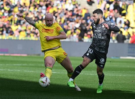 FC Nantes Nicolas Pallois Des Centres Au 3e Poteau Sport Le