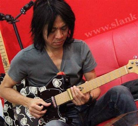 gitaris slank diangkat jadi komisaris independen telkom indonesia
