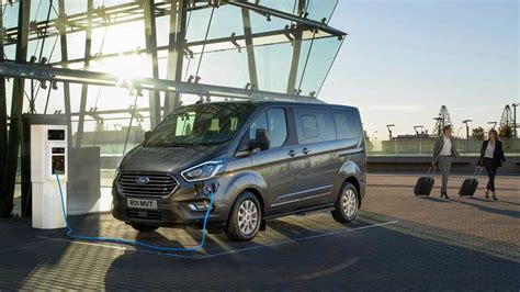 Ford Tourneo Custom Plug-in Hybrid Tested By Autogefühl: Video