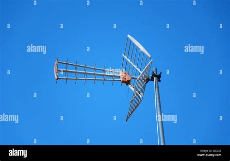 Uhf Antenna Hi Res Stock Photography And Images Alamy