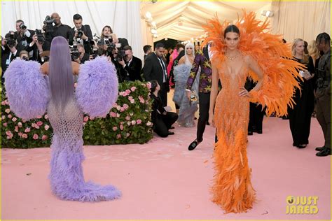 Kendall & Kylie Jenner Rock Jaw Dropping Looks for Met Gala 2019!: Photo 4285355 | Kendall ...