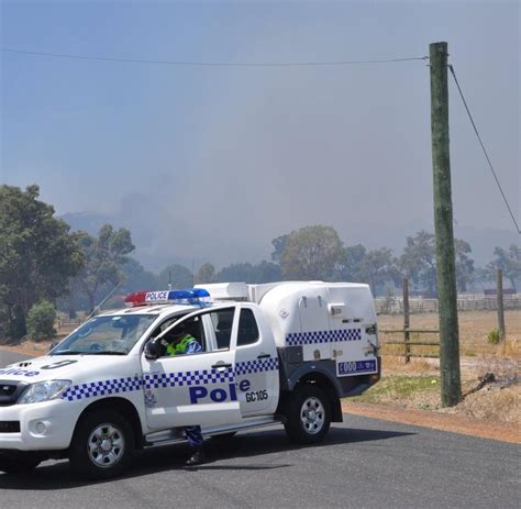 Katastrophenserie Schwerer Waldbrand W Tet Im Westen Australiens Welt