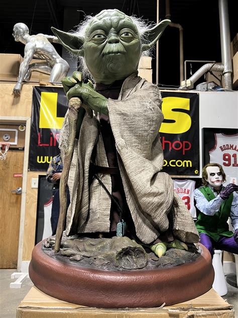 Sideshow Yoda