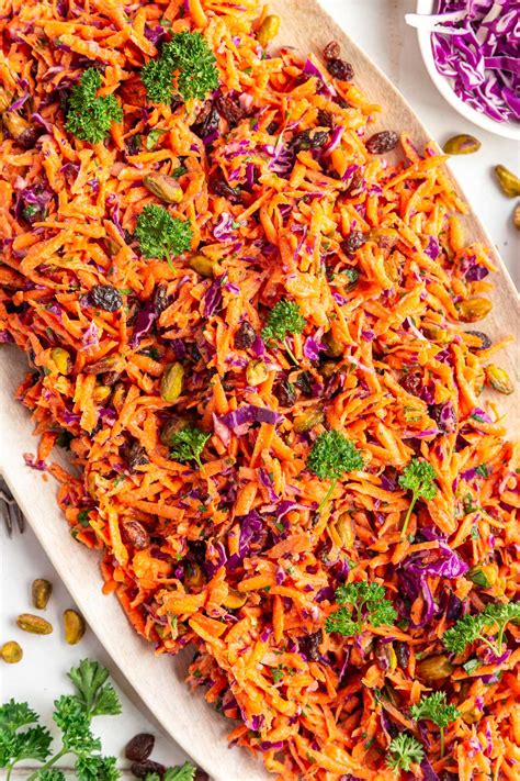 Healthy Carrot Raisin Salad With Cabbage Vegan