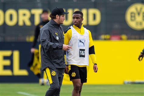 Youssoufa Moukoko Unglaublich So Reagiert Das BVB Juwel Auf Den