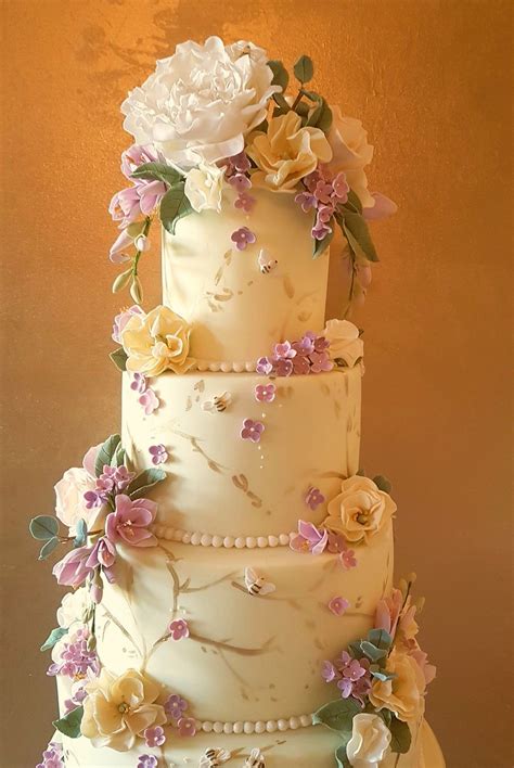 Cottage Garden Wedding Cake Garden Wedding Cakes Wedding Cakes Elegant