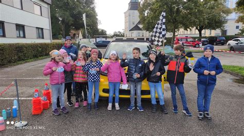 Aktion Hallo Auto Volksschule Der Franziskanerinnen In Attnang Puchheim