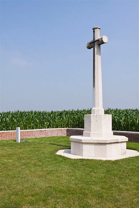 Welsh Cemetery Caesar S Nose Belgium Cwgc Ww Cemeteries A